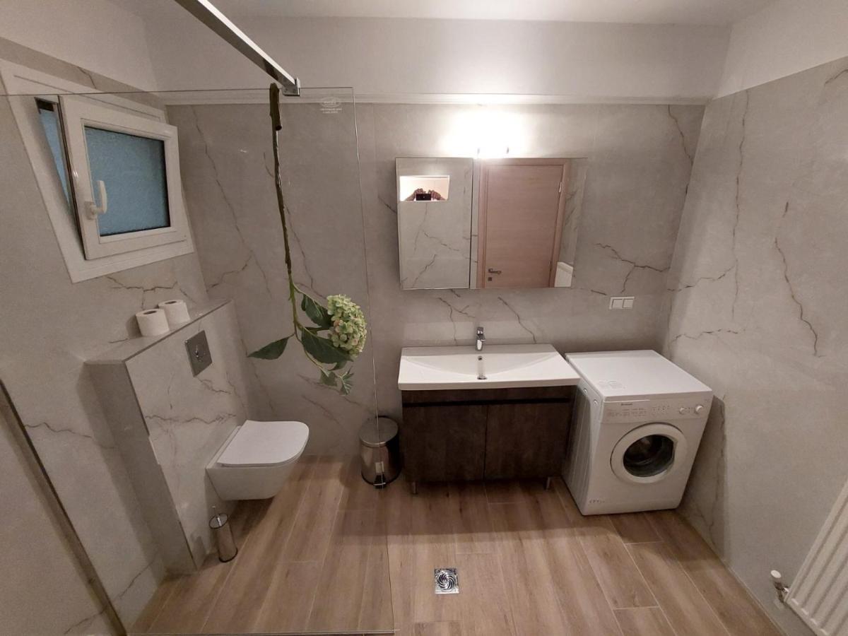 Pine Lodge كافالا المظهر الخارجي الصورة